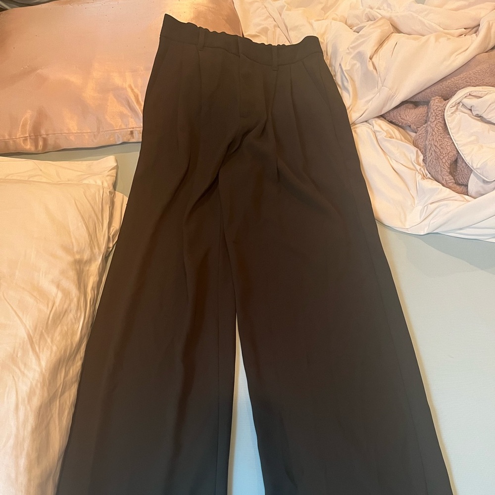 Elegant Olive Green Wide-Leg Women's Pants